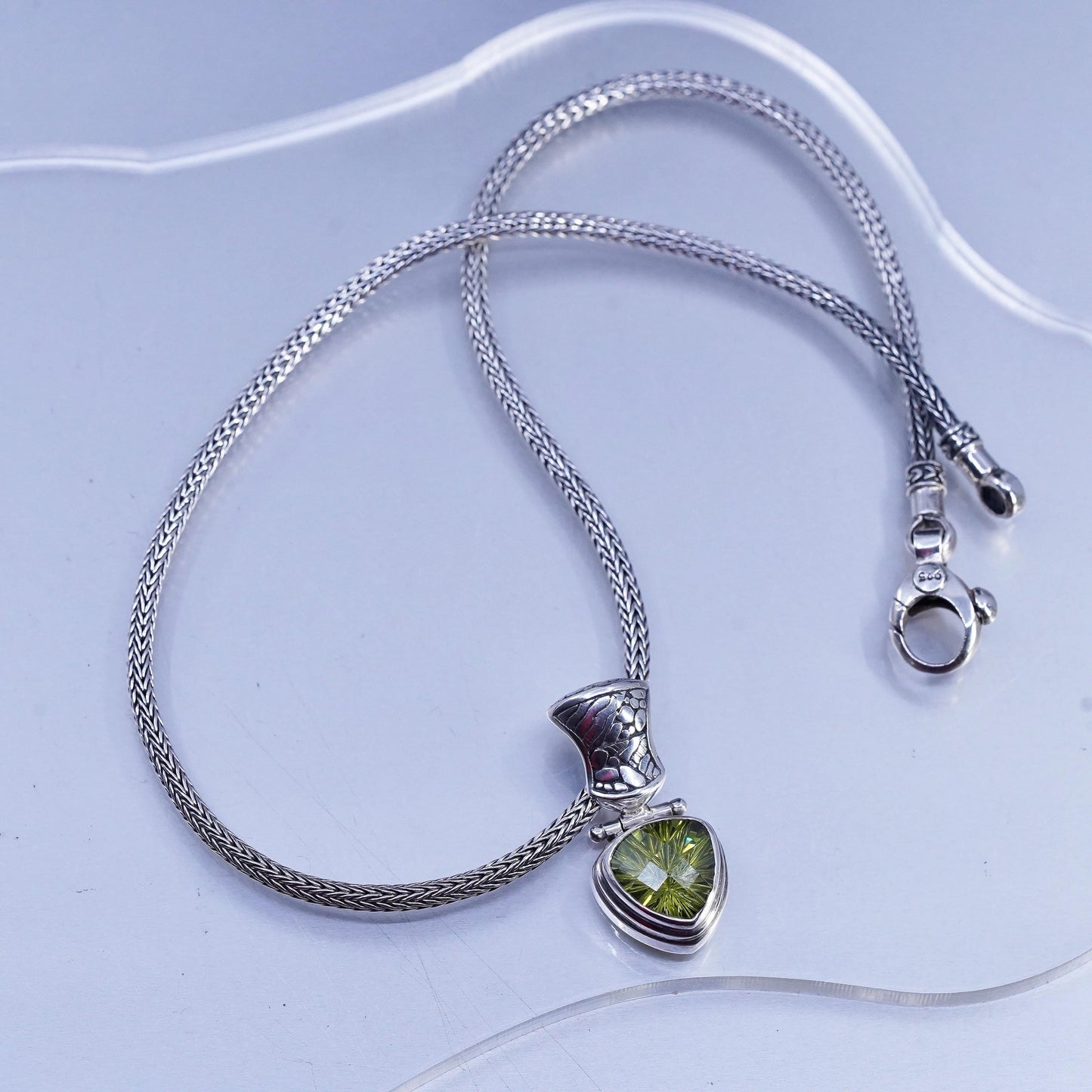 16" Sterling 925 silver bold wheat chain necklace trillion cut peridot pendant