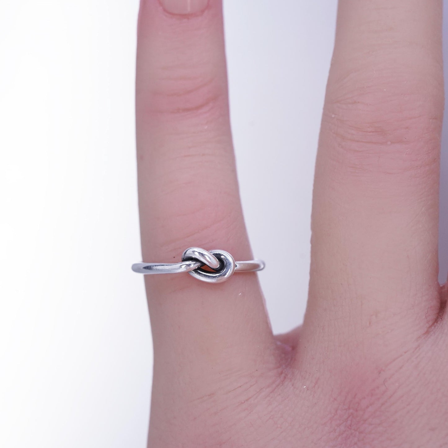 Size 4.5, vintage Sterling 925 silver handmade ring, knotted band