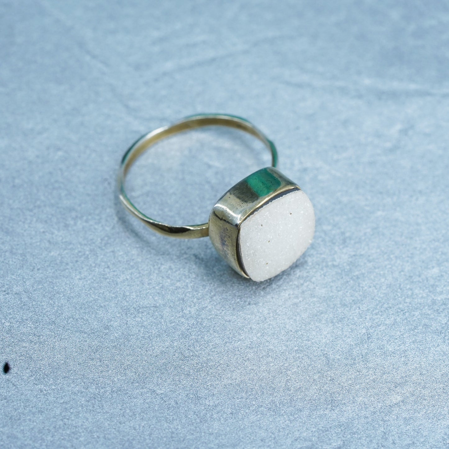 Size 6.5, vintage Sterling 925 silver handmade ring with white druzy glittering