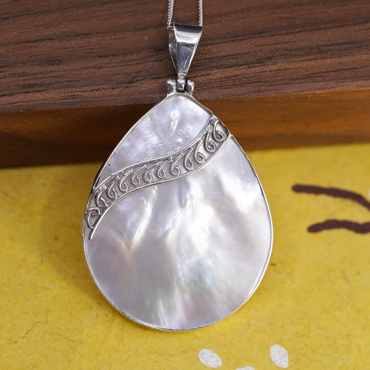 Vintage Sterling 925 silver handmade pendant with teardrop mother of pearl