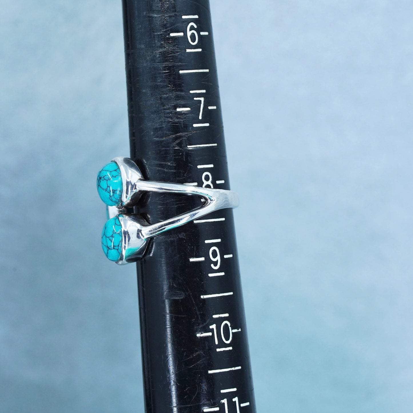 Size 7.75, Native American navajo Sterling 925 silver spoon ring with turquoise