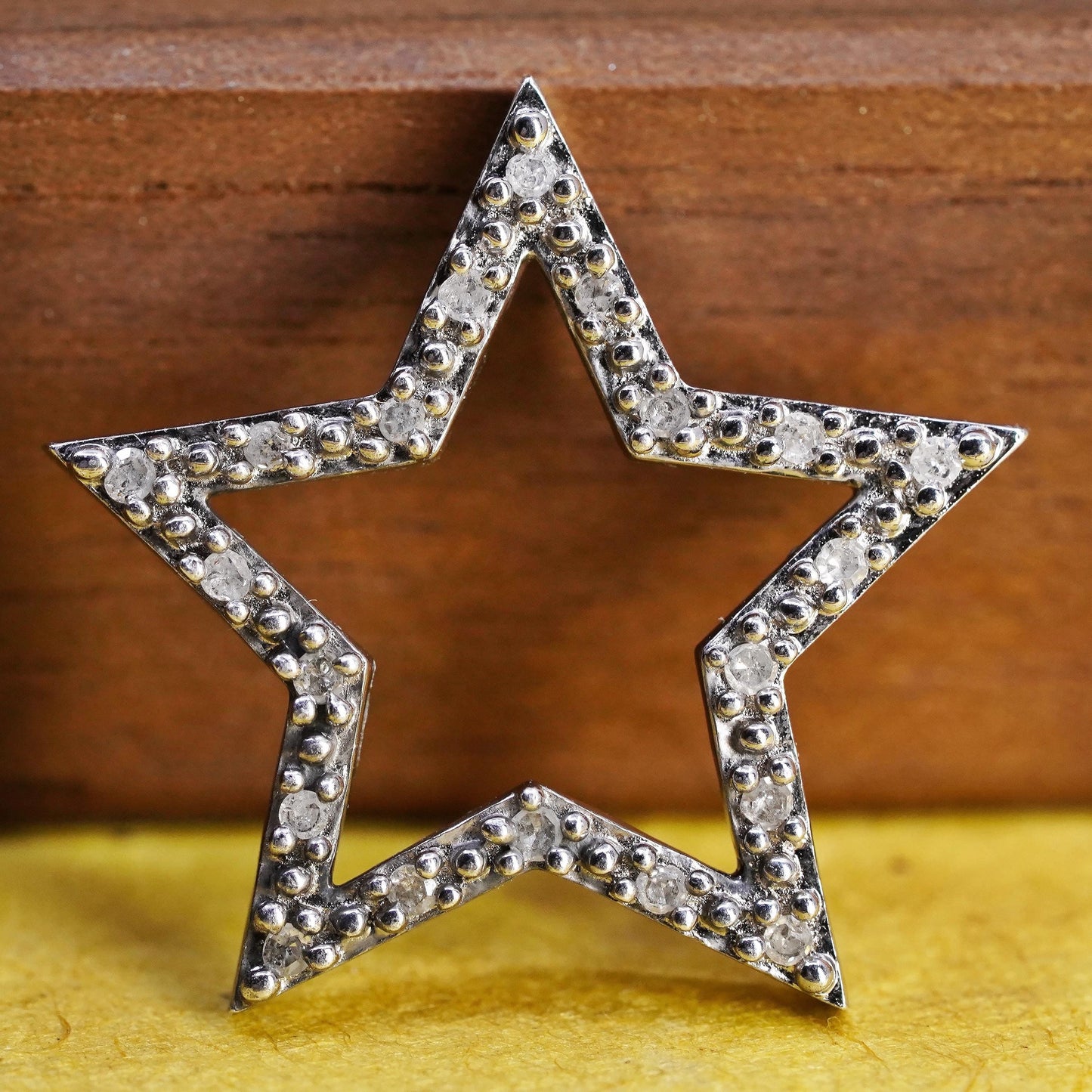 Vintage sterling silver pendant, 925 star with cluster genuine diamond