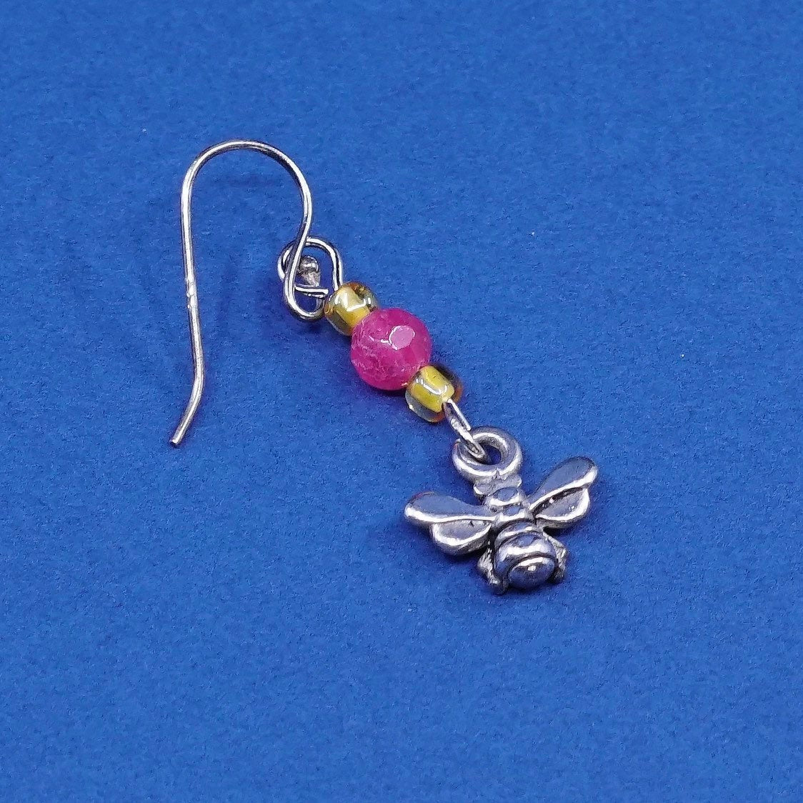 VTG sterling silver handmade earrings, 925 w/ ruby bead N bee dangle