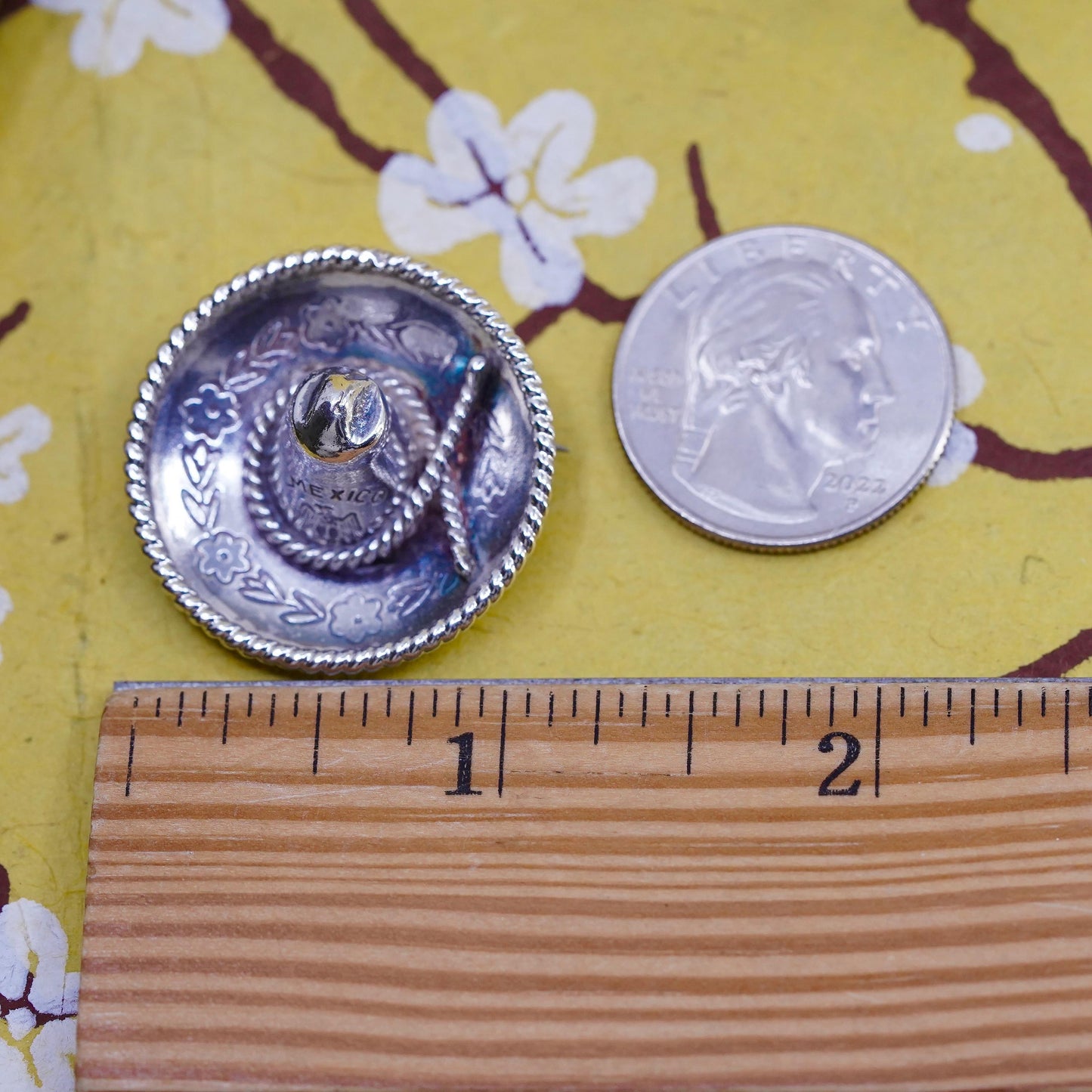 Vintage Mexican sterling 925 silver handmade Mexican hat sombrero brooch