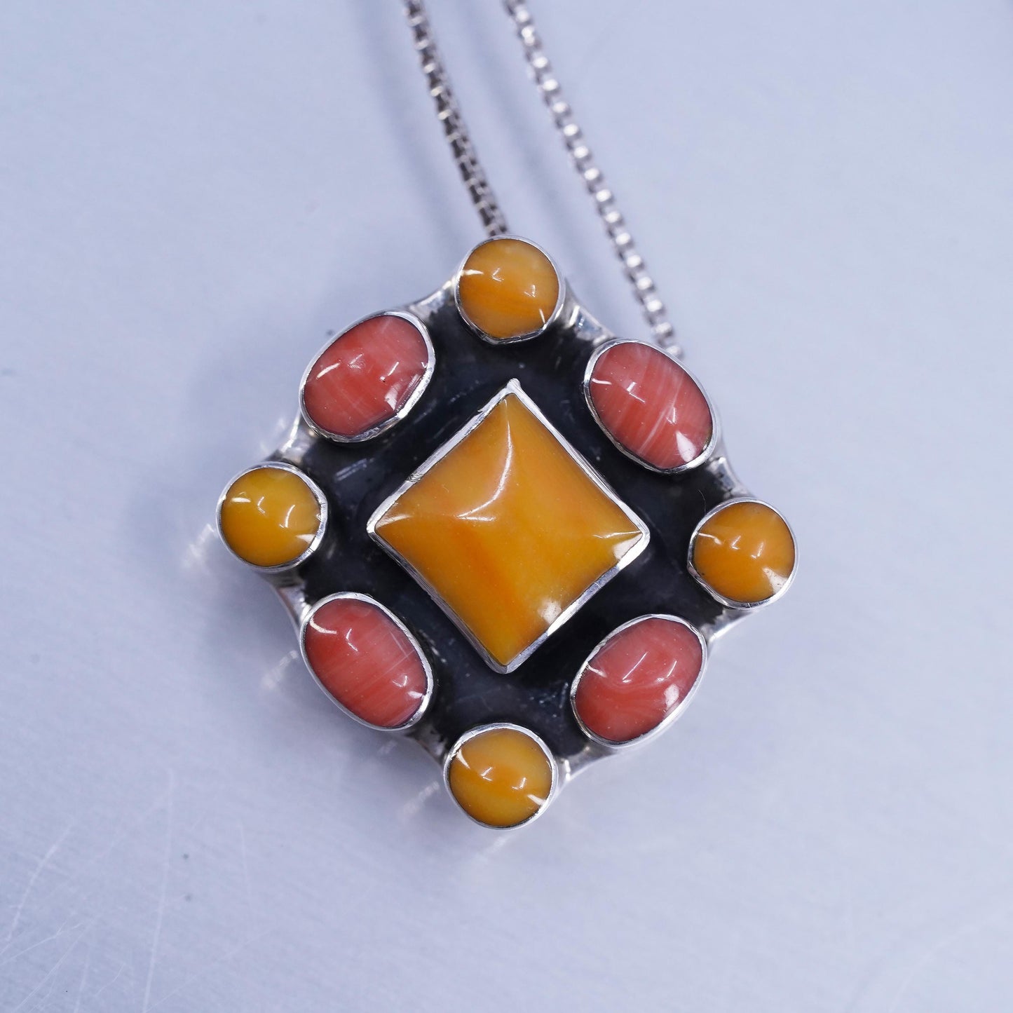 18”, Native American Sterling 925 silver box chain necklace coral pendant