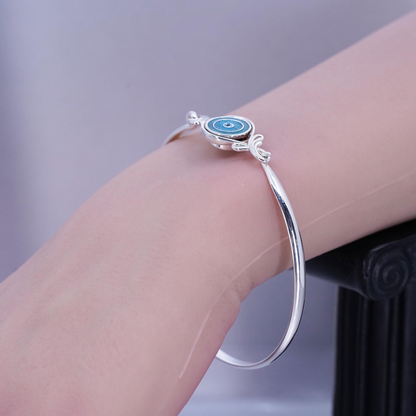 7.5”, Sterling 925 silver bracelet, hinged interchangeable bangle with enamel