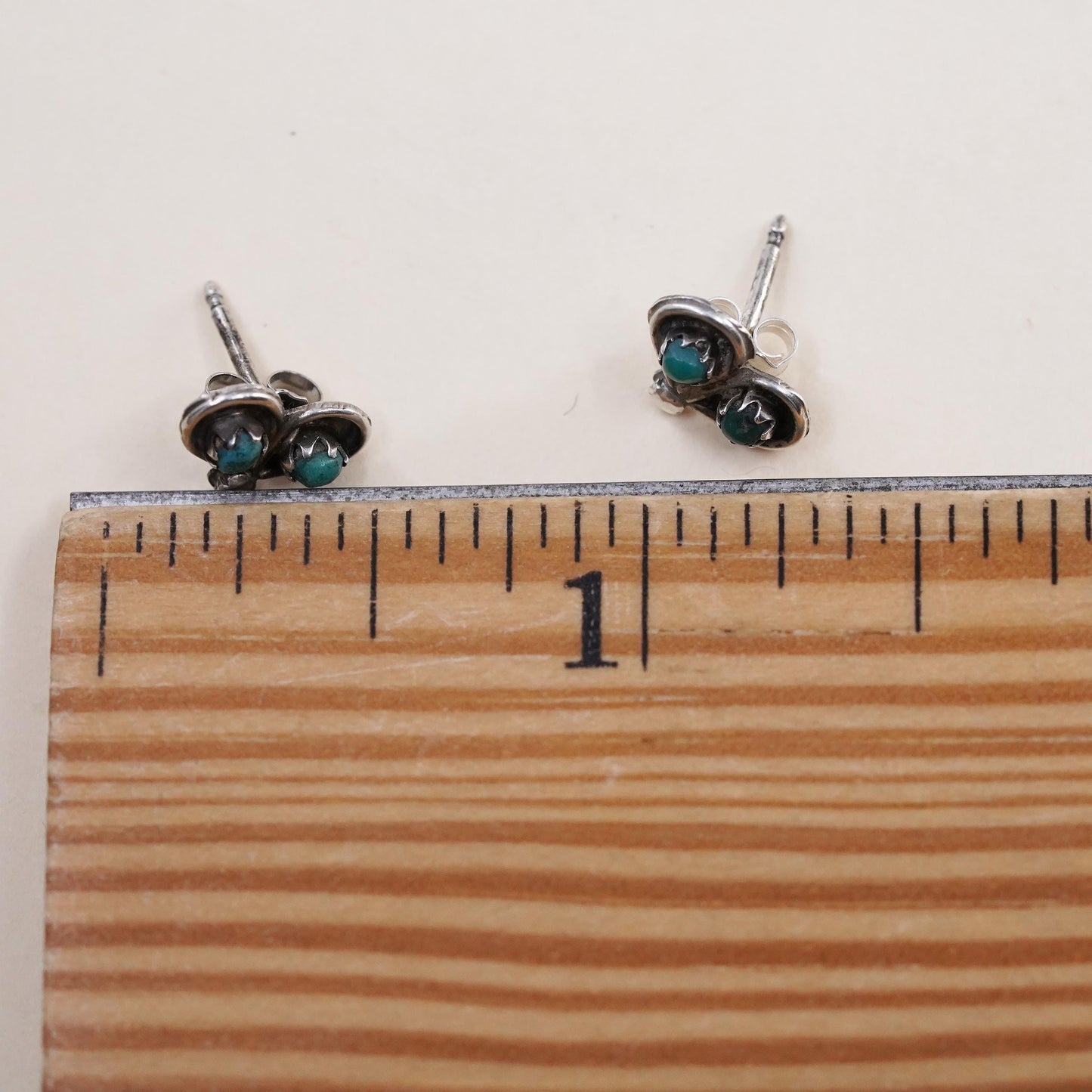 Native American Sterling silver earrings, solid 925 silver studs with turquoise