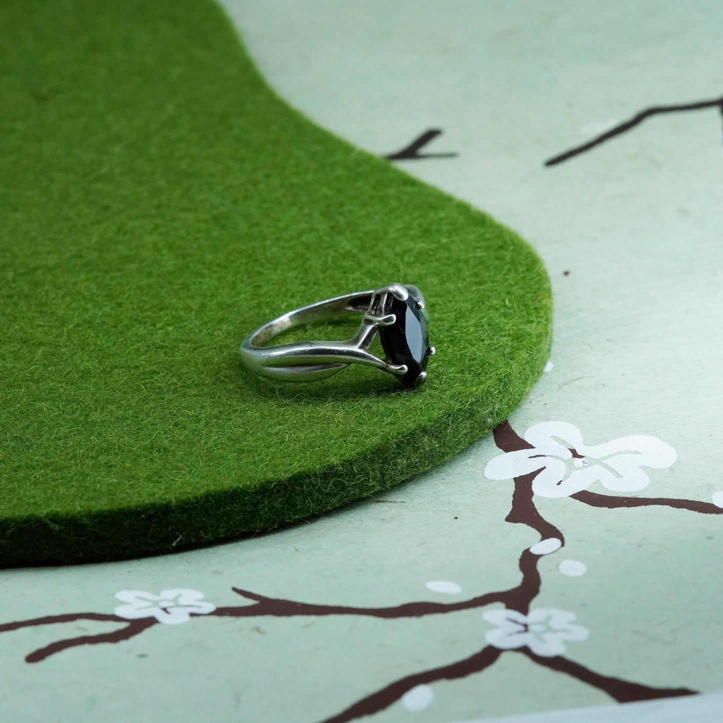 Size 6, vintage Sterling silver handmade ring, 925 band with sapphire