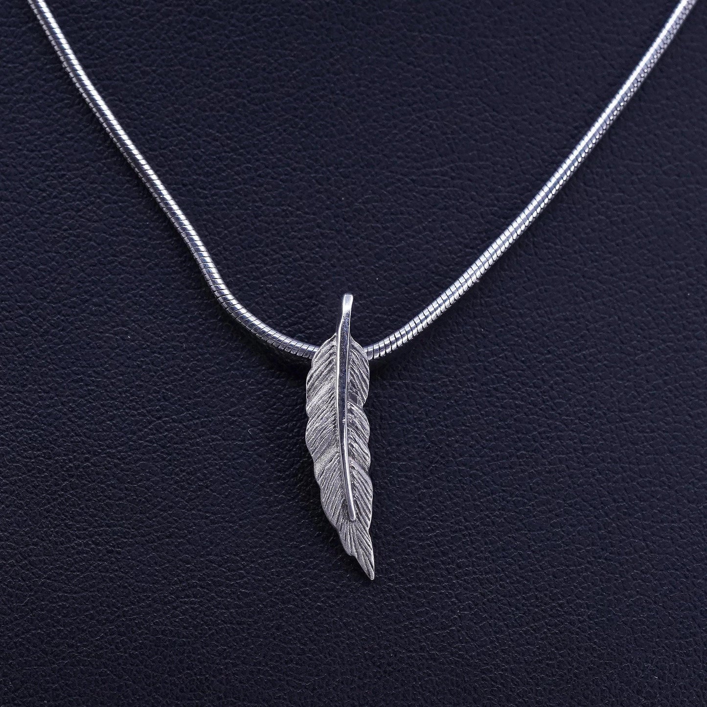16”, vintage Sterling 925 silver handmade snake chain necklace feather pendant