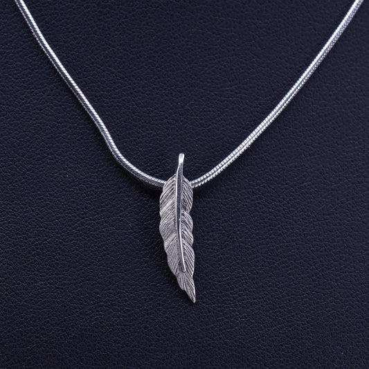16”, vintage Sterling 925 silver handmade snake chain necklace feather pendant