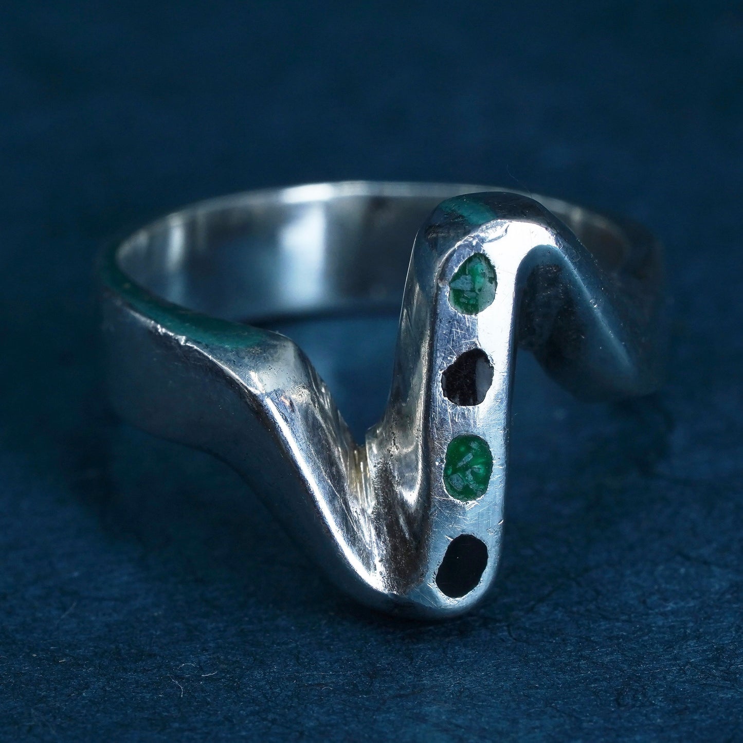 Size 8.5, Mexican Sterling silver 925 handmade wrap ring with turquoise onyx