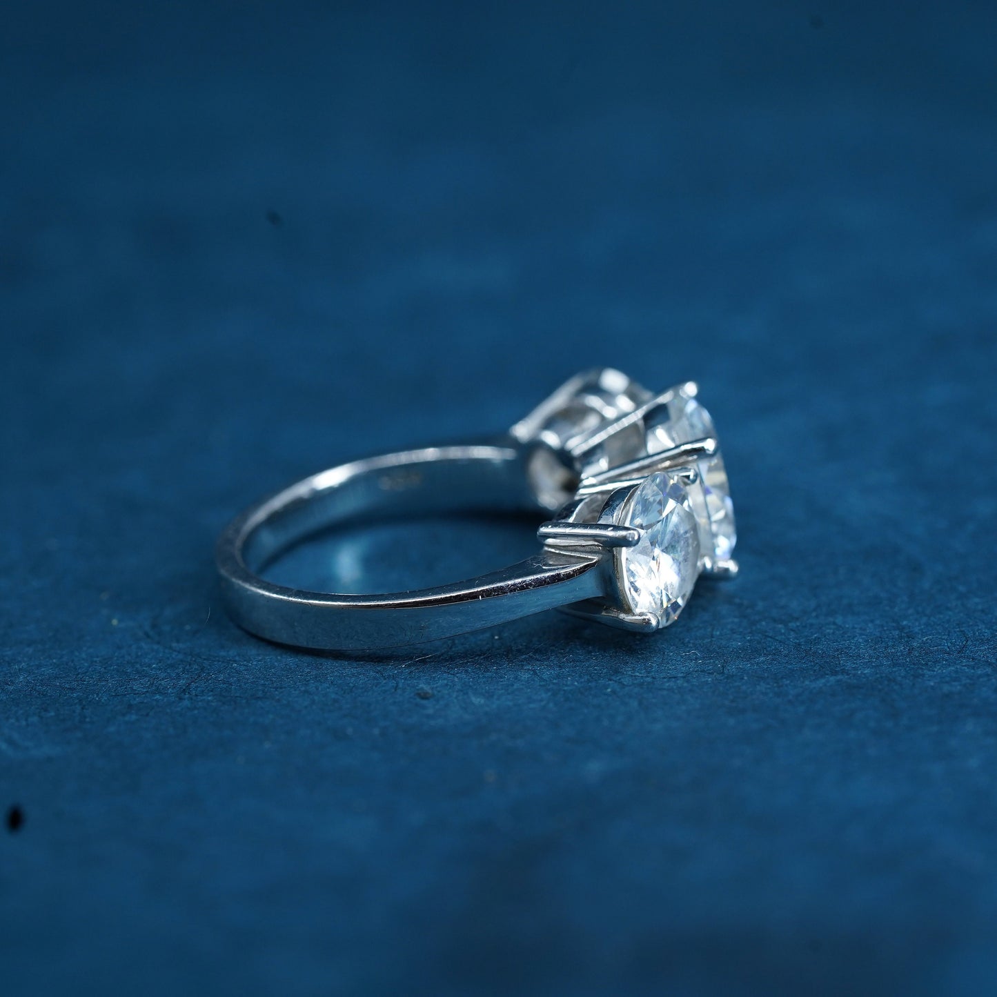 Size 8, vintage Sterling 925 silver handmade ring with cluster Cz