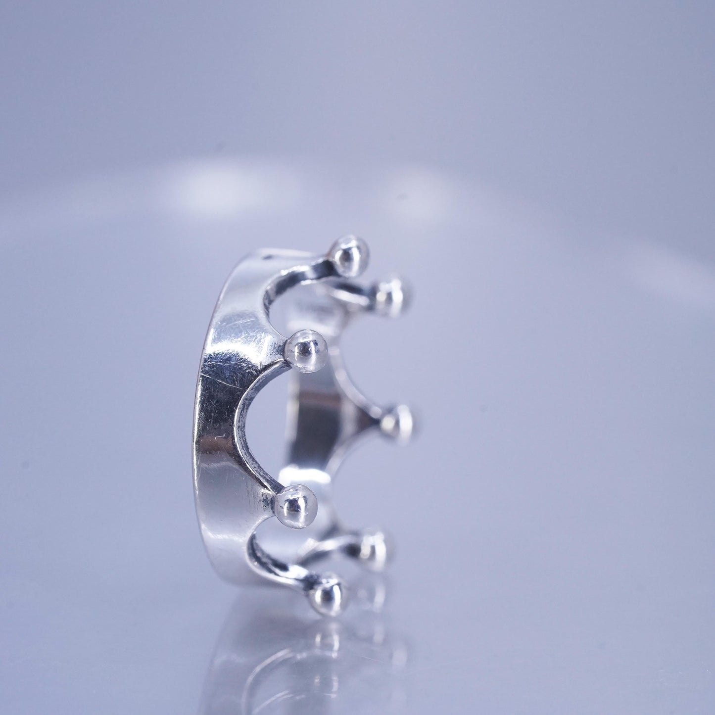 Size 9, Retired James Avery Vintage Sterling 925 silver crown Ring