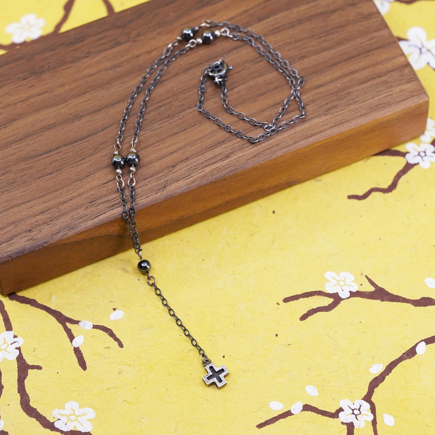 16”, Sterling 925 silver handmade circle silver chain with hematite beads cross