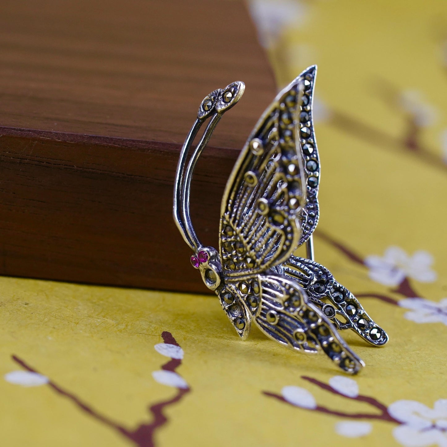 Art Deco southwestern sterling silver butterfly brooch movable wings marcasite