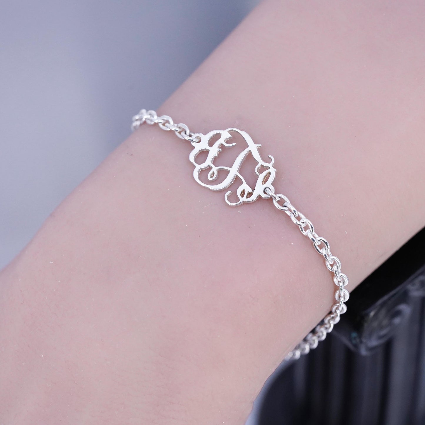 6.5" 3mm, vintage Sterling silver bracelet, 925 circle chain monogram "L" charm