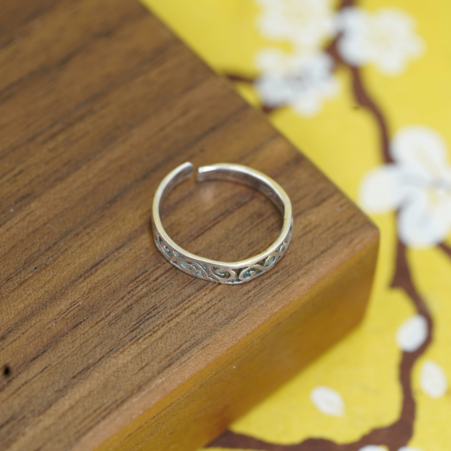Size 2, vintage Sterling silver handmade ring, 925 filigree band, open end