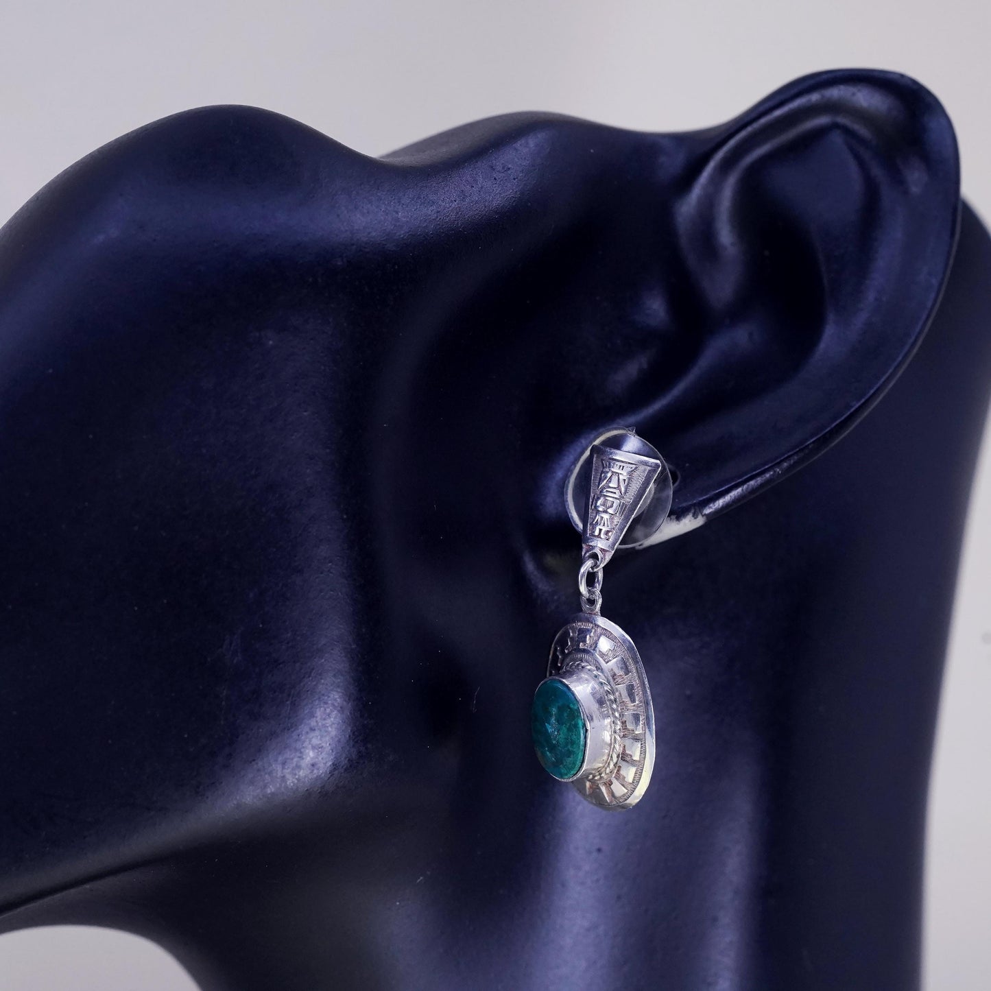Native American Sterling 925 silver handmade oval earrings with turquoise