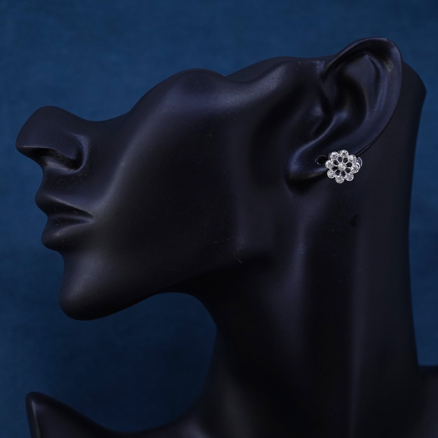 Vintage Sterling 925 silver screw back earrings with rhinestone flower