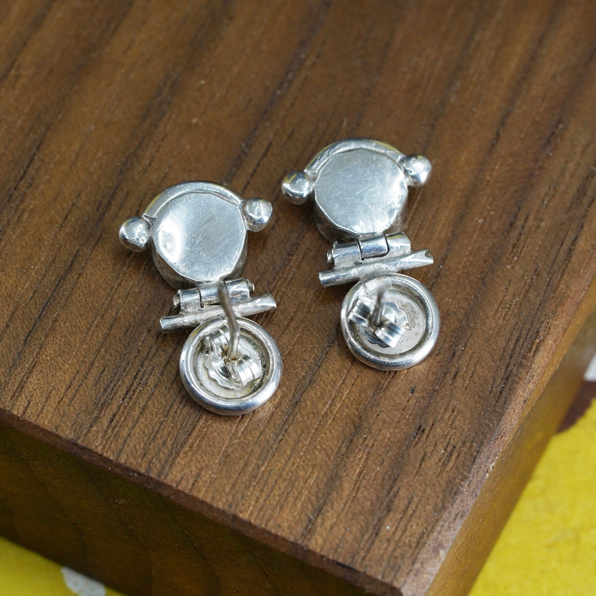 Vintage Sterling 925 silver southwestern handmade earrings with turquoise