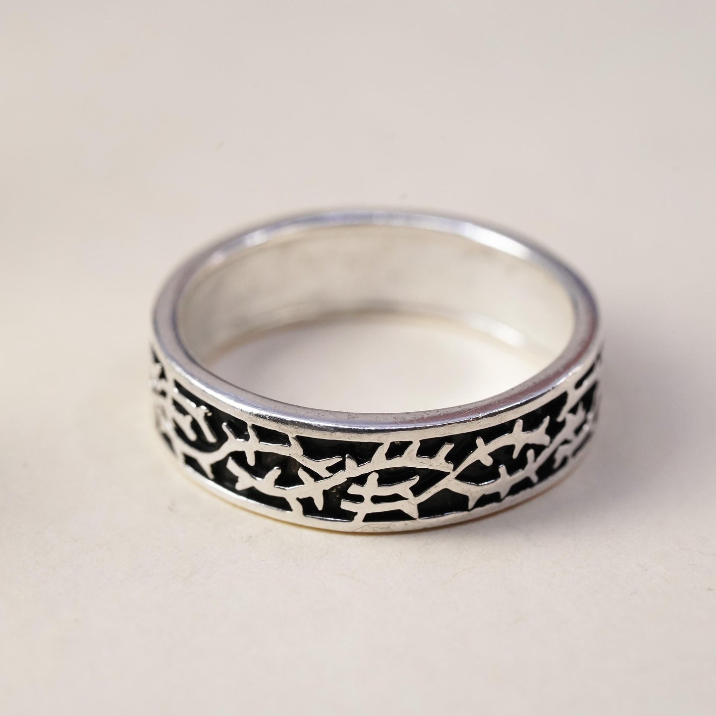 Size 8, vintage Sterling 925 silver handmade ring band with woven texture