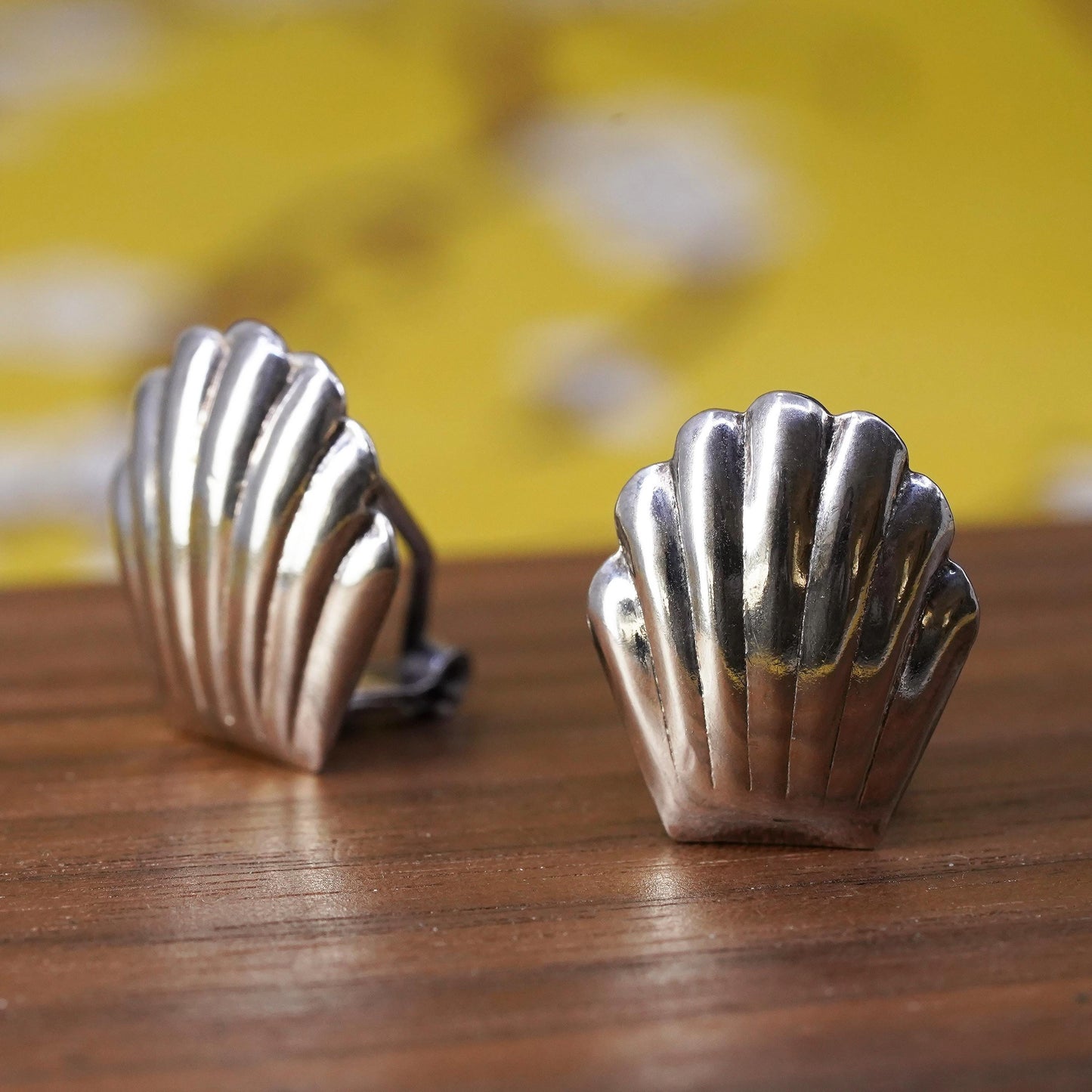 Vintage jewelry, Sterling 925 silver handmade shell clip on, earrings