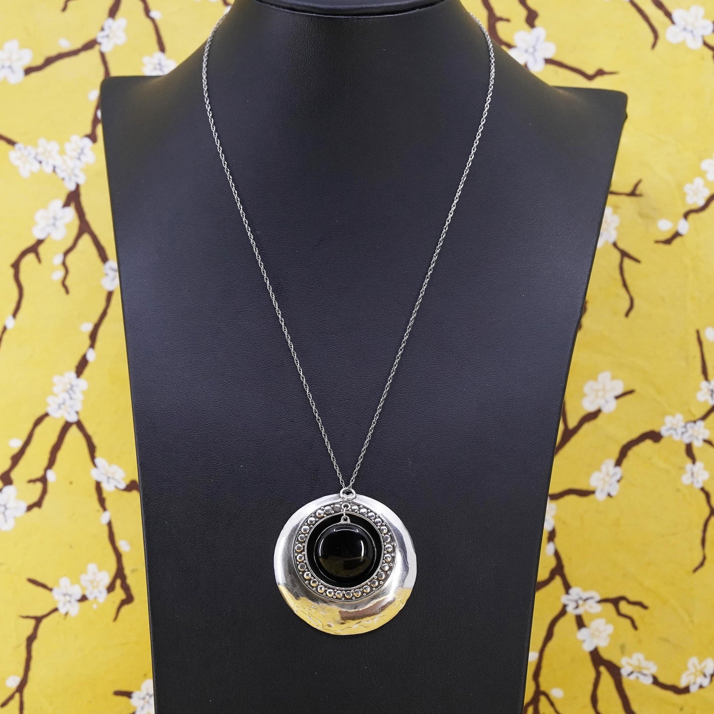 18” sterling silver 925 Singapore rope necklace circle disc pendant onyx