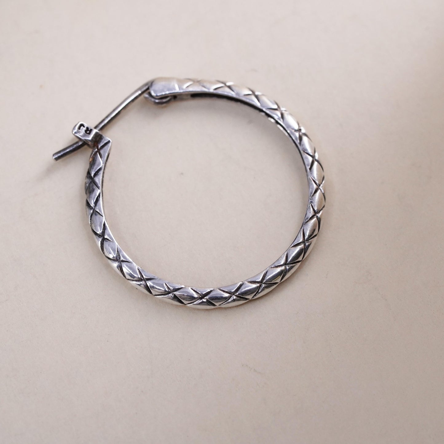 0.75", Vintage sterling silver single earring, fashion minimalist textured hoop