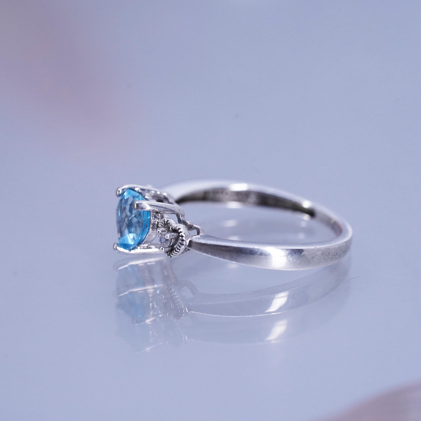 size 7, vintage Sterling Silver 925 Ring engagement TOPAZ ring, heart with cz