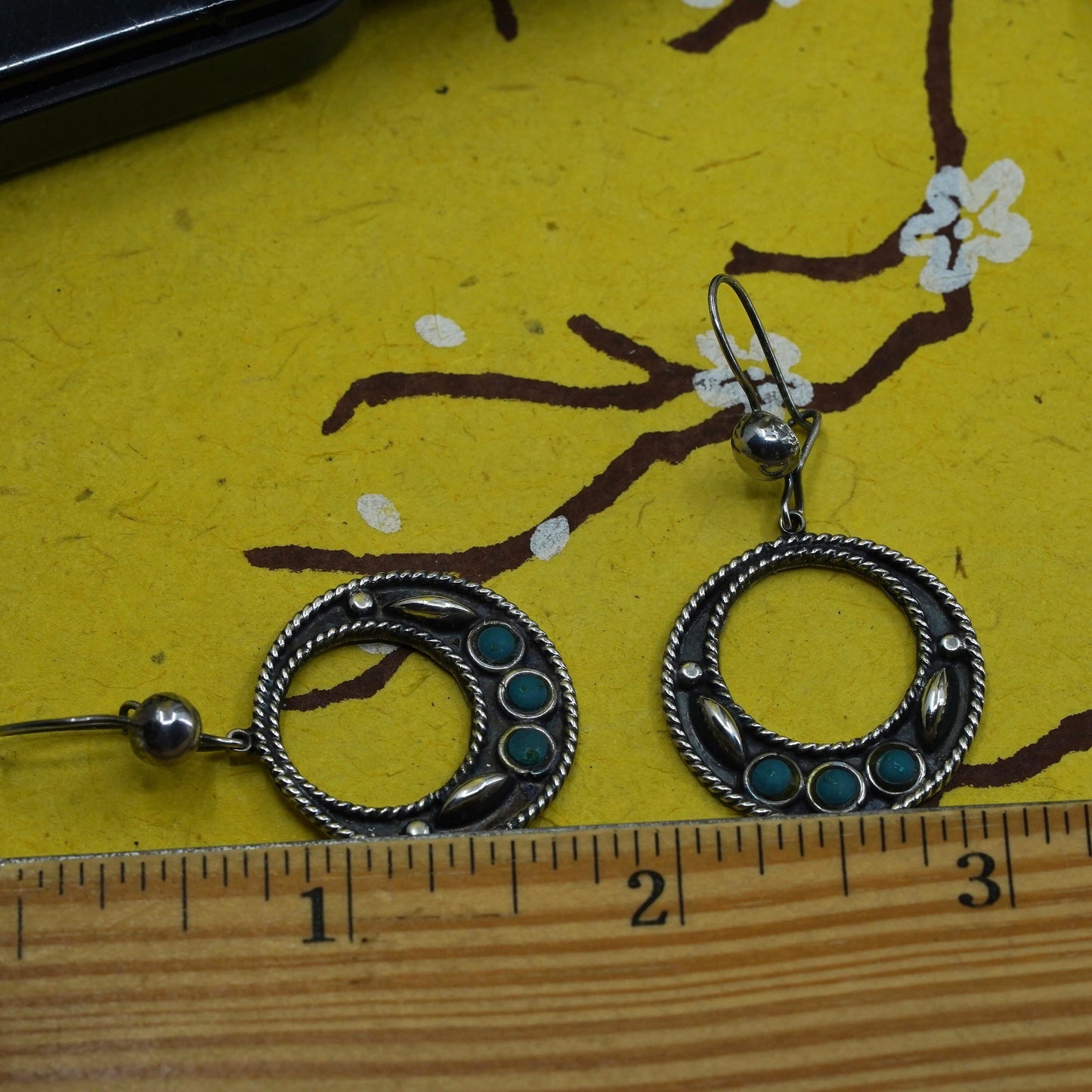 Vintage southwestern Sterling silver earrings, Mexico 925 circle with turquoise