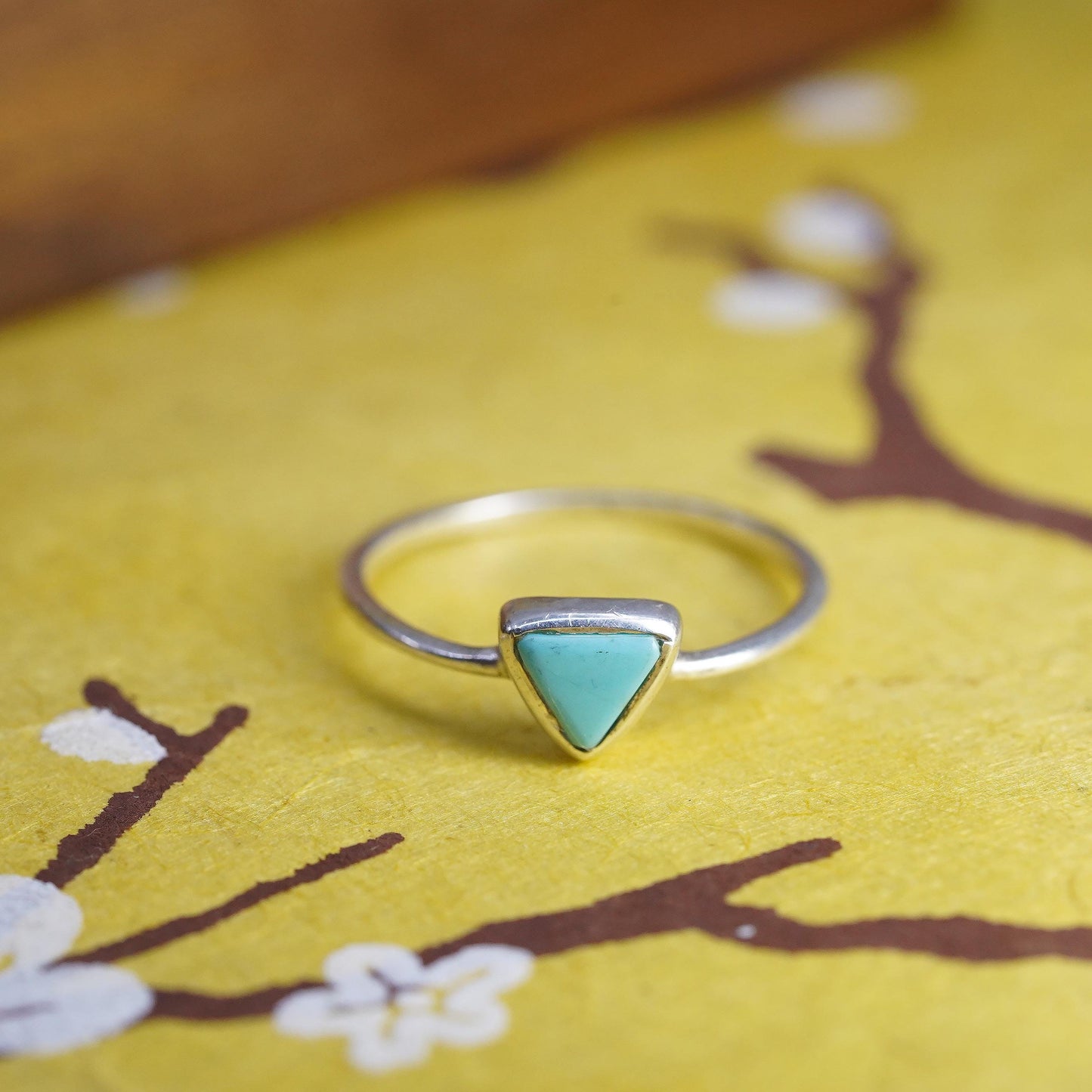 Size 6.25, vintage Sterling 925 silver stackable band ring triangular turquoise