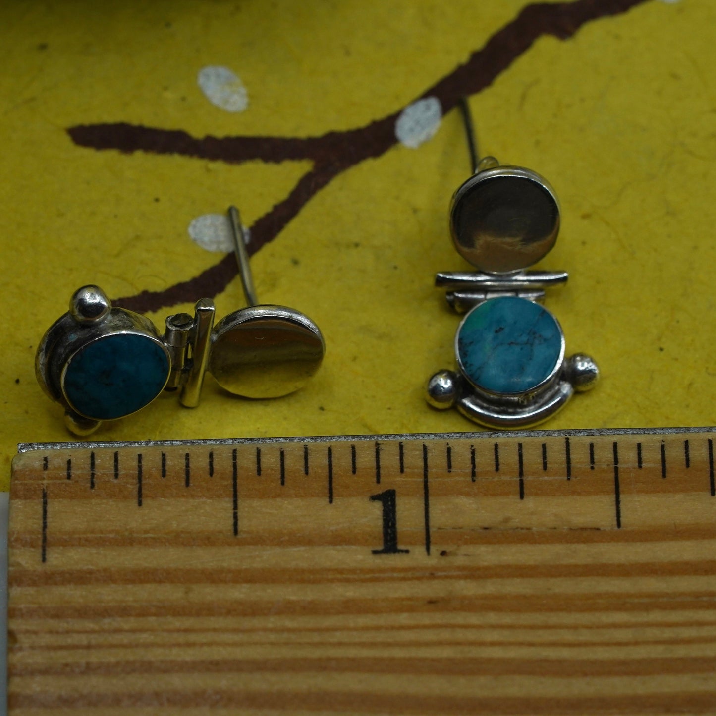 Vintage Sterling 925 silver southwestern handmade earrings with turquoise
