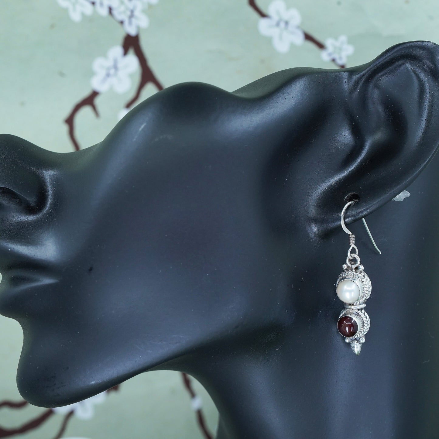 Native American Sterling 925 Silver Handmade earrings with pearl and garnet