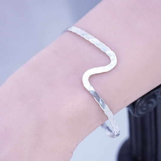 6.75", Vintage Sterling 925 silver bracelet, hammered textured wavy curvy cuff