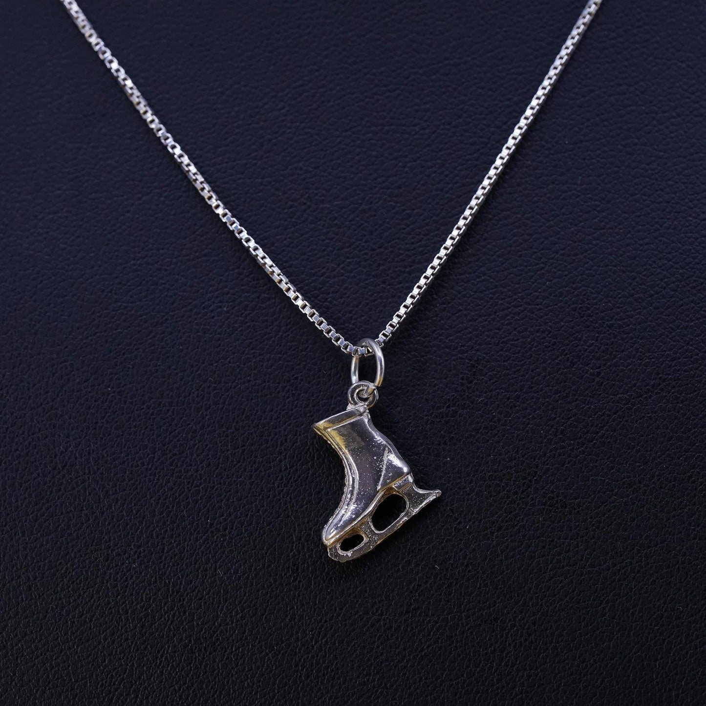 18” 1mm, vintage Italian Sterling silver necklace, 925 box chain w/ skiing shoe
