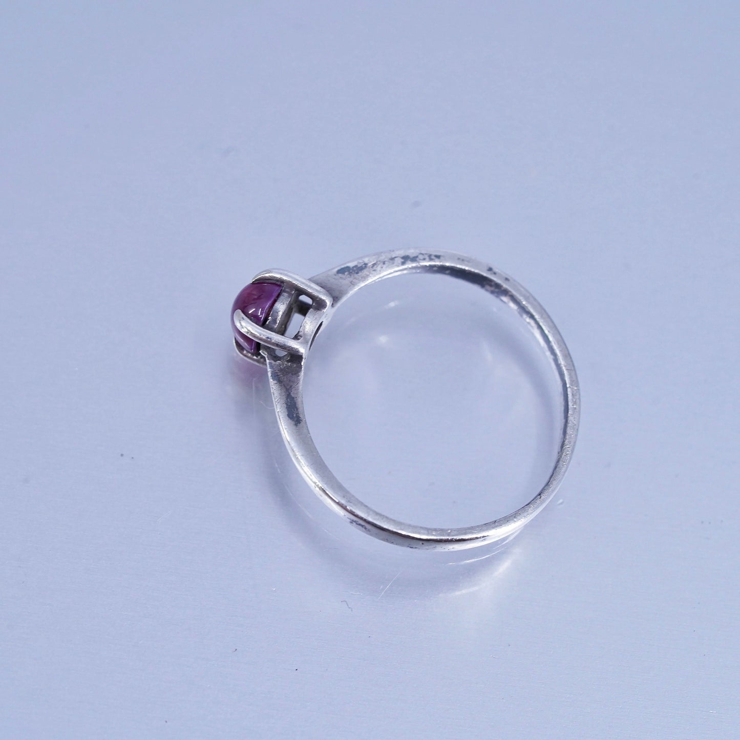 Size 7, vintage Sterling 925 silver handmade stackable ring with star ruby