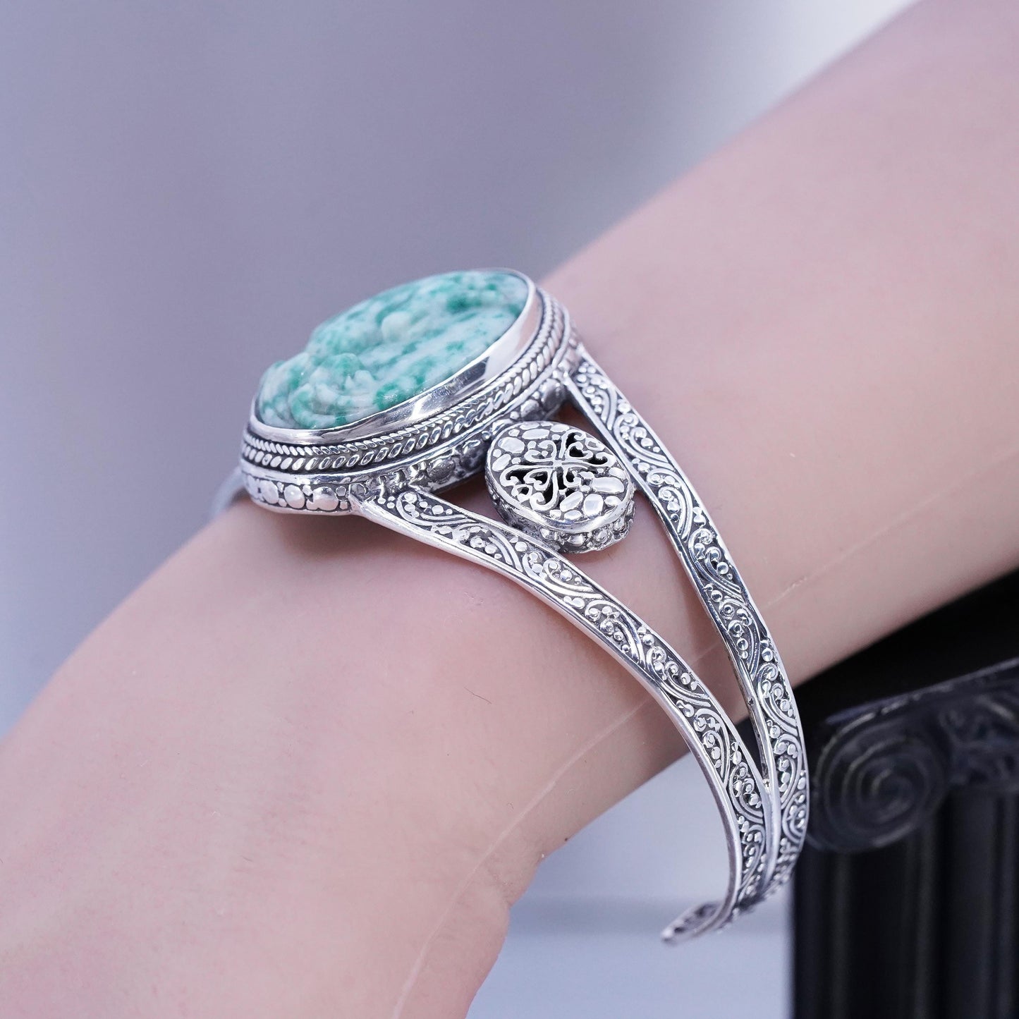 7.5”, Navajo Sandra Sterling 925 silver bracelet, cuff carved dolphin jade