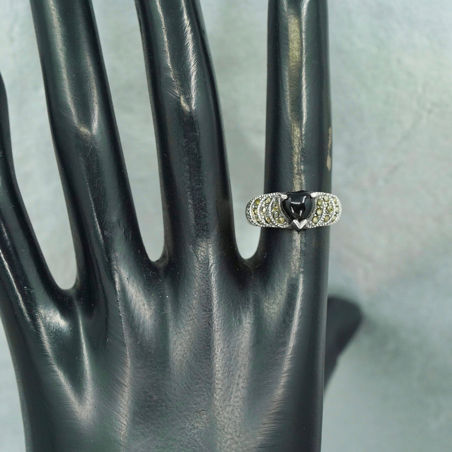 Size 5.5, Sterling 925 silver heart handmade ring with onyx and marcasite