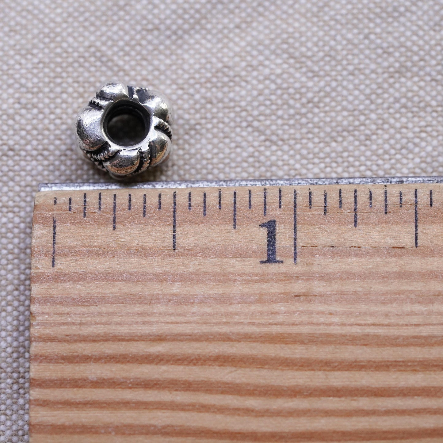 Vintage ALE Sterling 925 silver handmade charm pendant with peridot