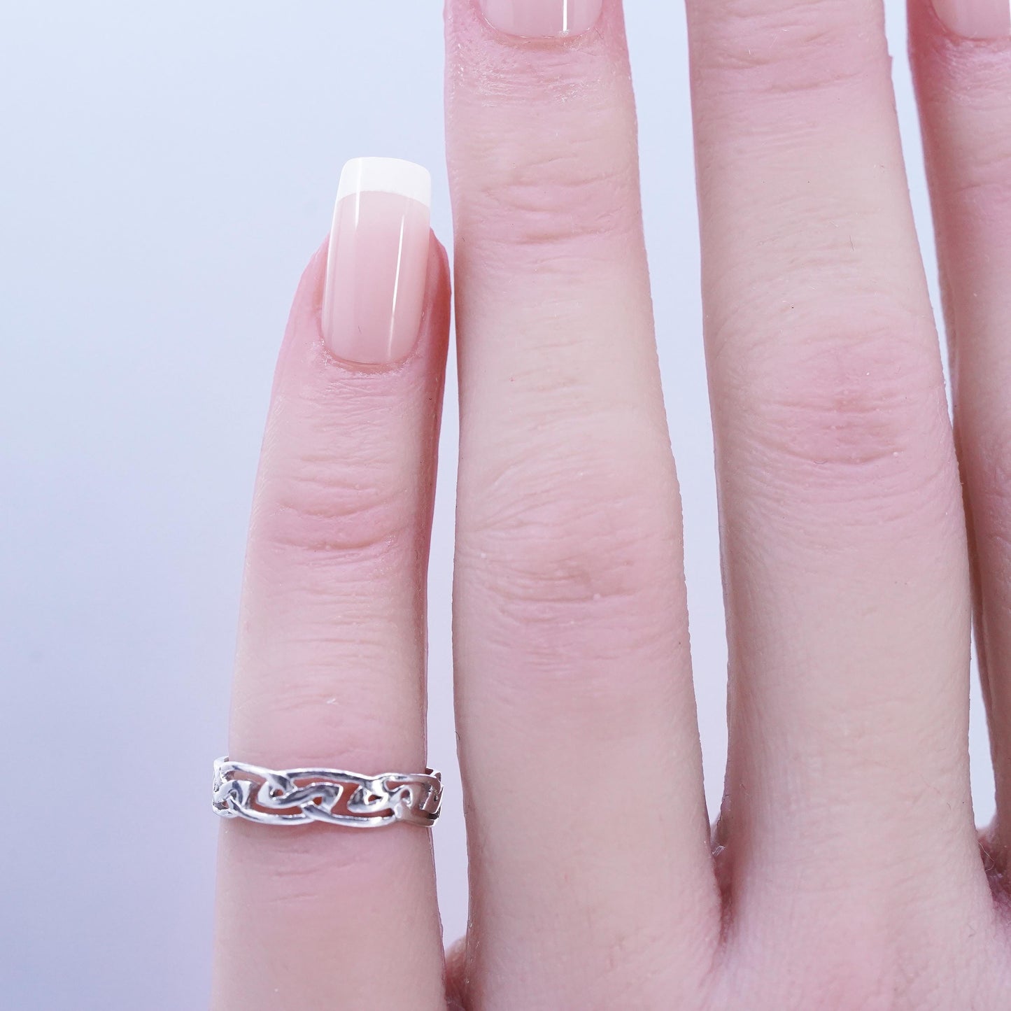Size 3, vtg southwestern Sterling 925 silver handmade ring, textured open band