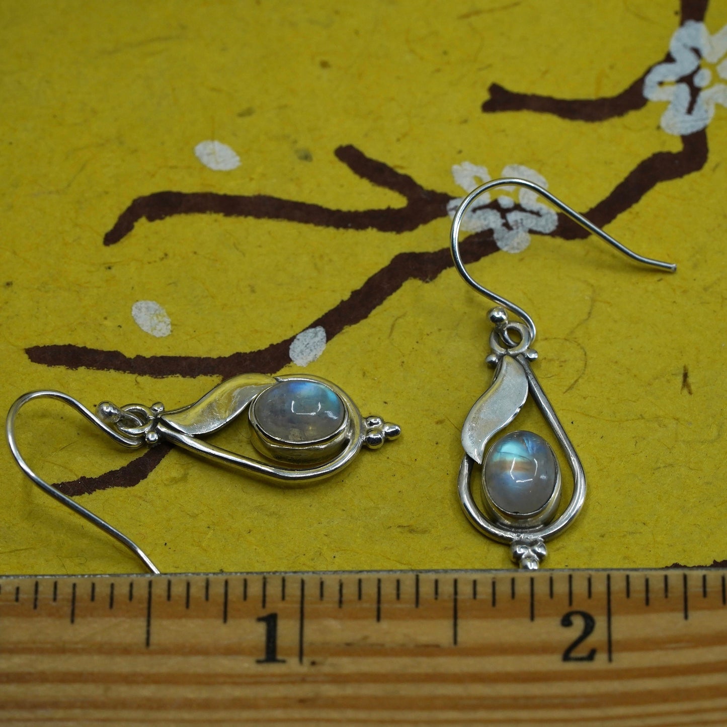 Vintage Sterling silver handmade earrings, 925 silver w/ oval shaped moonstone