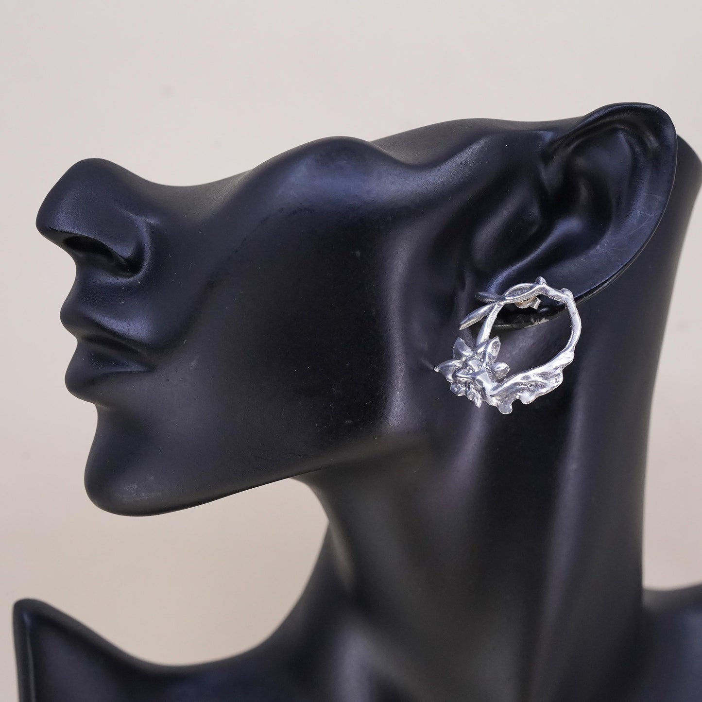 Vintage Sterling 925 Silver handmade fairy circle Stud, single earring