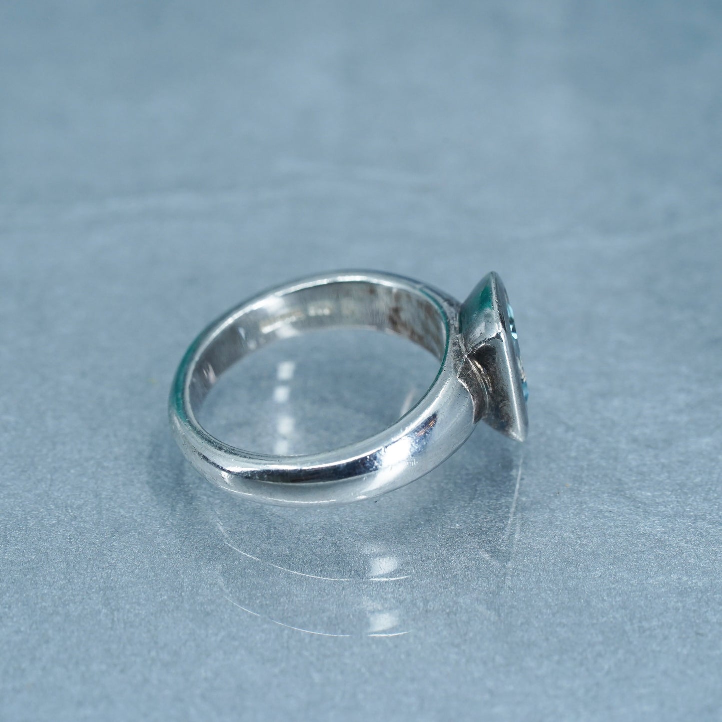 Size 7, vintage Sterling 925 silver handmade ring with blue topaz