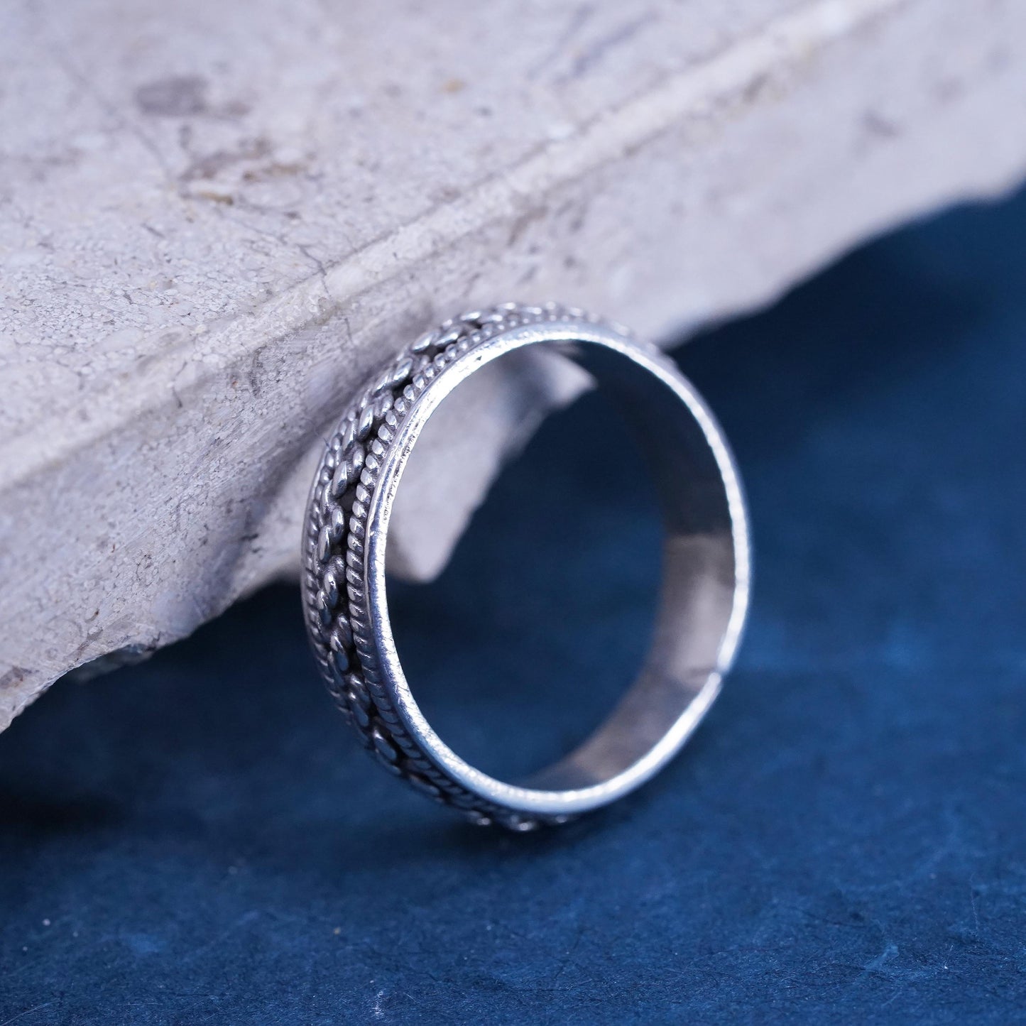 Size 7.5, vintage Sterling silver handmade ring, 925 cable band