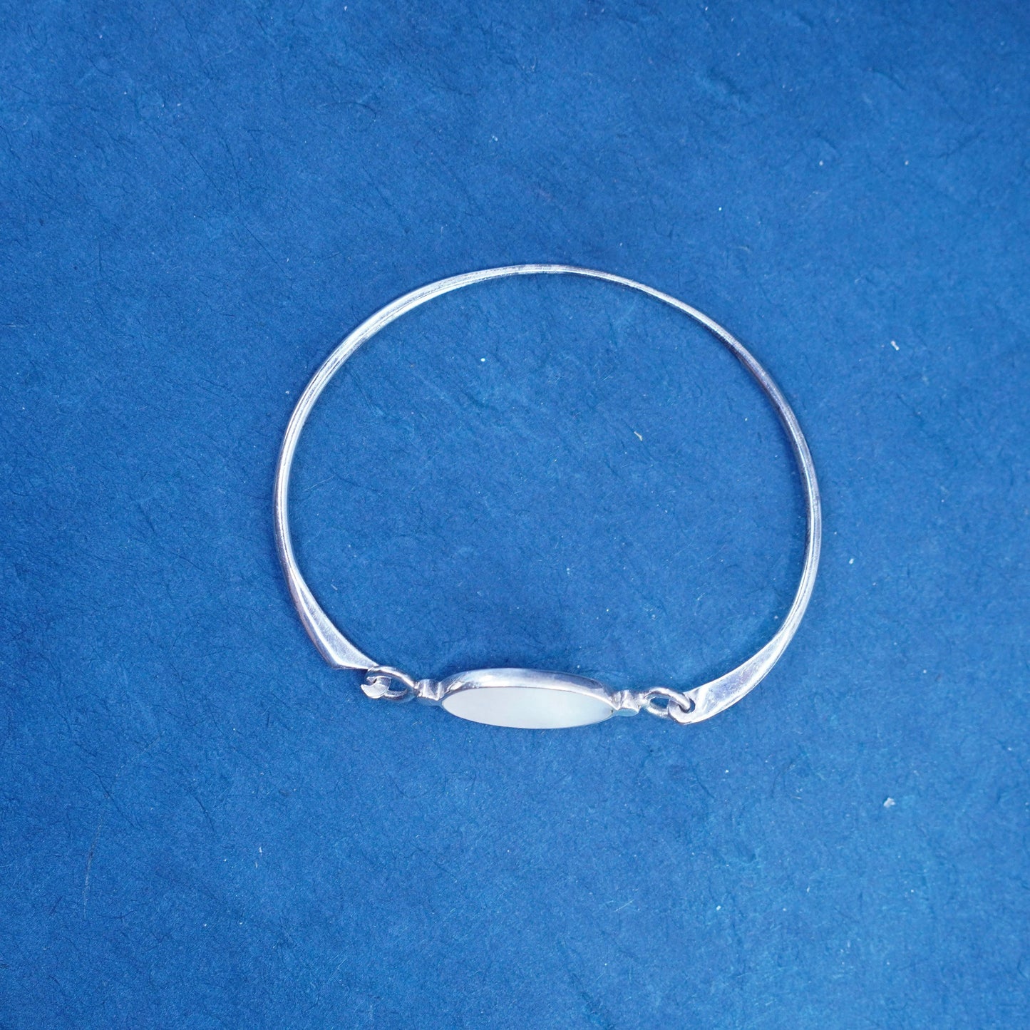 6”, Sterling silver handmade bracelet, 925 hinged bangle with mother of pearl