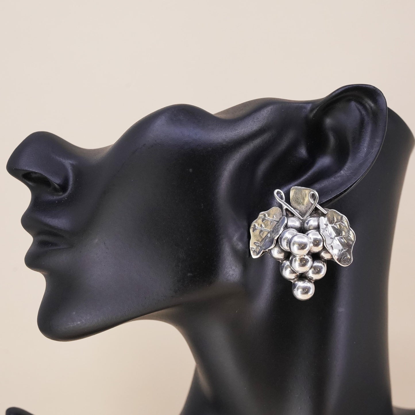 Vintage Mexican sterling silver handmade single earring, 925 silver grape clip on