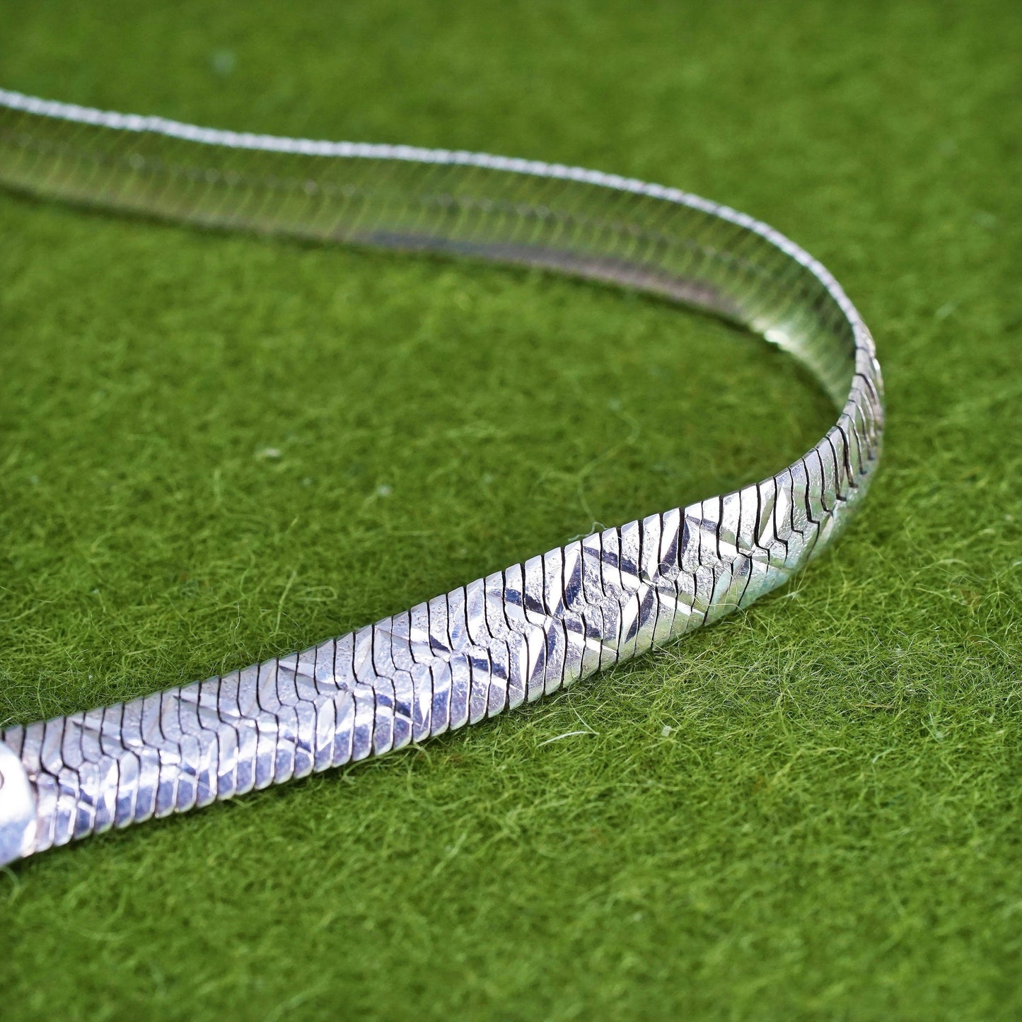 7.25”, 6mm, Vintage sterling silver herringbone bracelet, Italy 925 chain