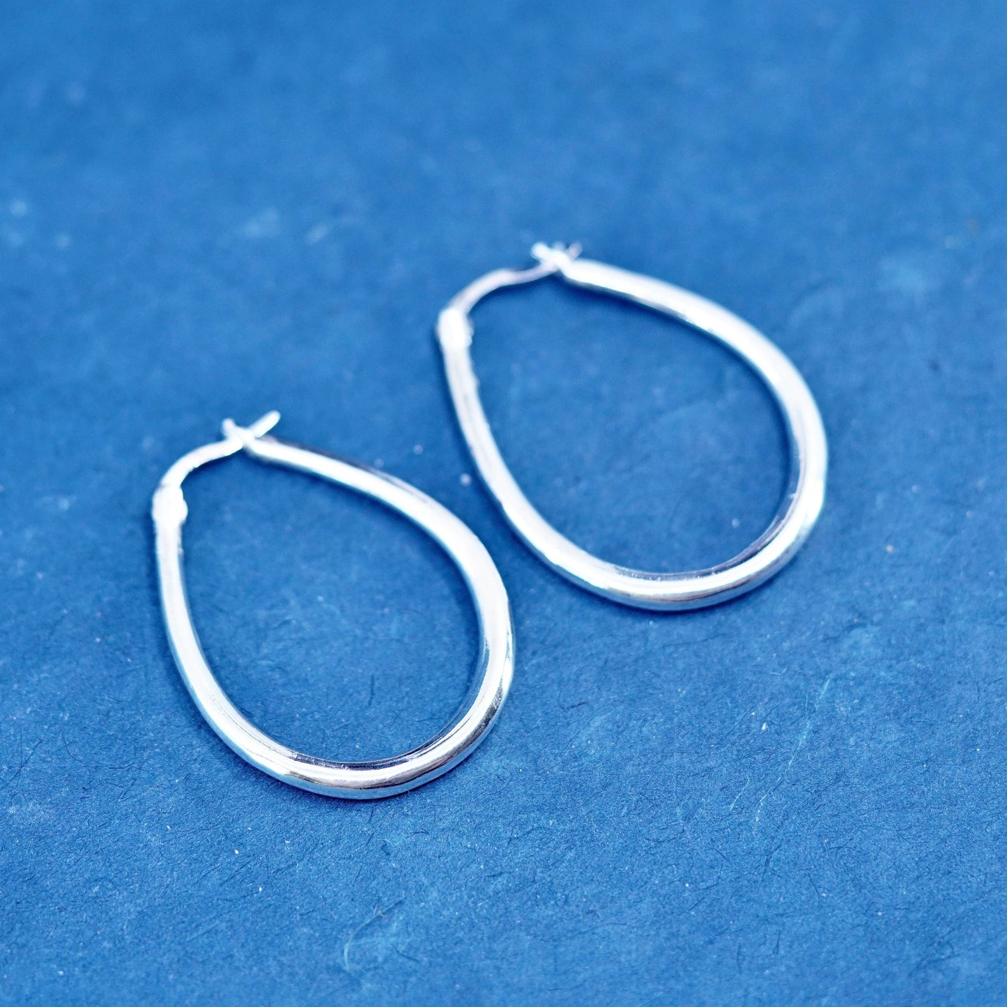 1.5”, vintage Sterling silver handmade oval hoop earrings, Modern 925 huggie
