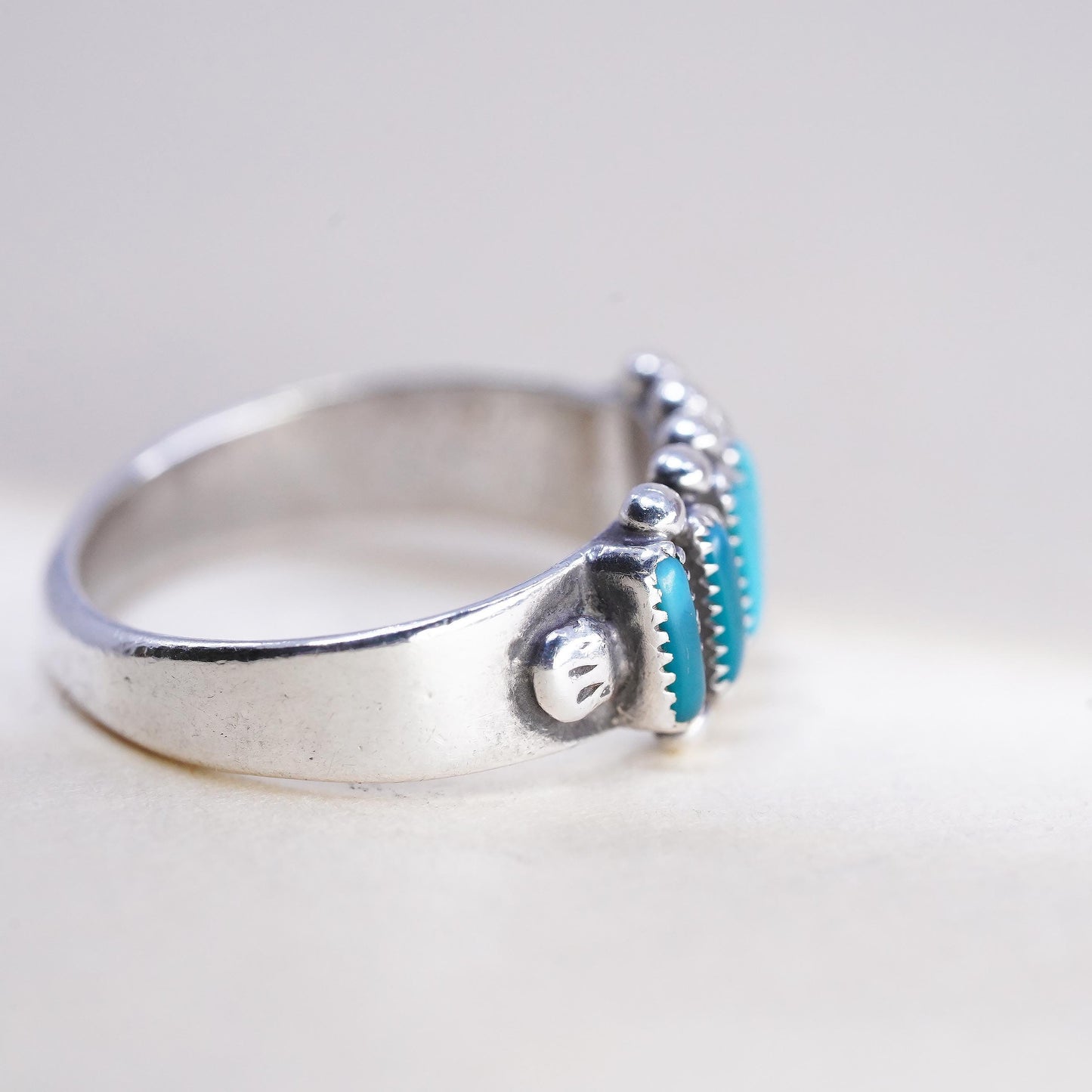 Size 6.5, vintage Native Americans Sterling silver ring Zuni 925 band turquoise