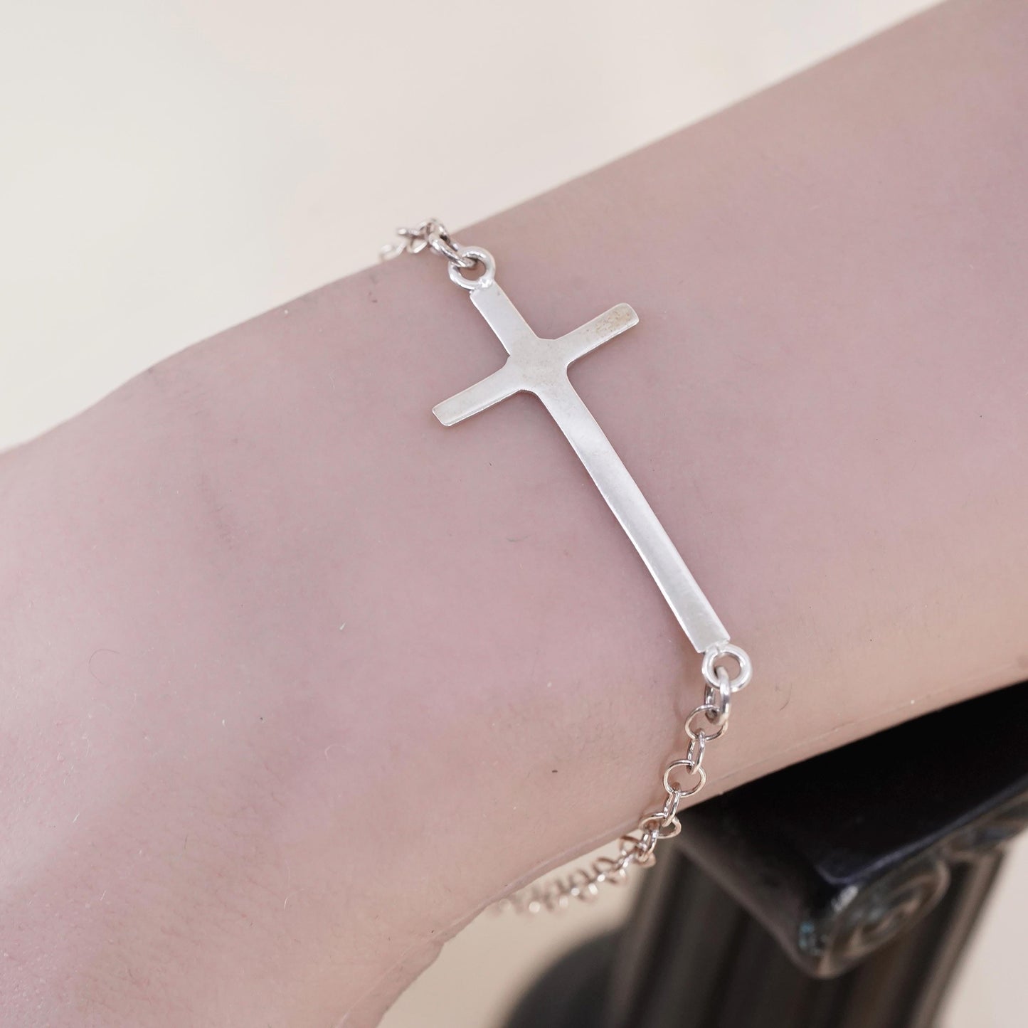7.25”, Vintage sterling silver handmade bracelet, Italy 925 circle chain cross